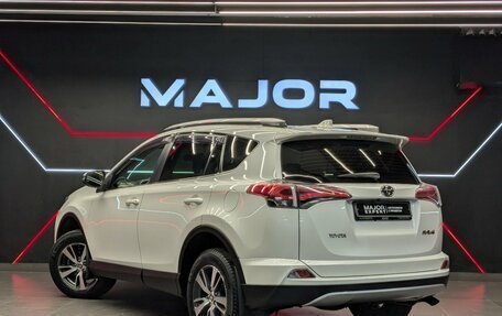 Toyota RAV4, 2016 год, 2 390 000 рублей, 24 фотография