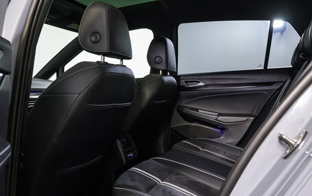 Volkswagen Golf VIII, 2021 год, 2 750 000 рублей, 11 фотография