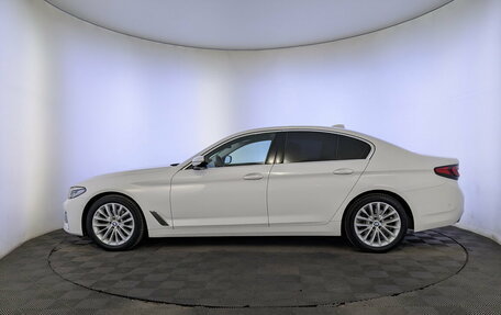 BMW 5 серия, 2022 год, 4 900 000 рублей, 8 фотография