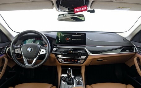 BMW 5 серия, 2022 год, 4 900 000 рублей, 14 фотография
