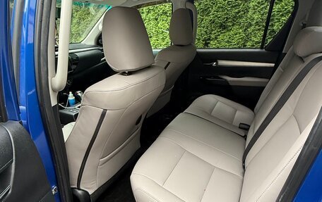 Toyota Hilux VIII, 2016 год, 3 500 000 рублей, 2 фотография