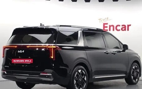 KIA Carnival, 2024 год, 5 700 000 рублей, 3 фотография