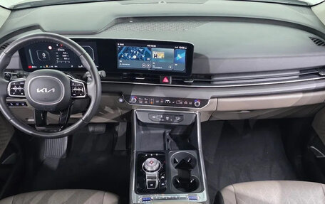 KIA Carnival, 2024 год, 5 700 000 рублей, 27 фотография
