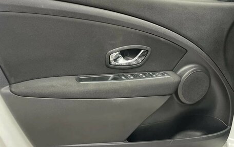Renault Fluence I, 2013 год, 380 000 рублей, 13 фотография