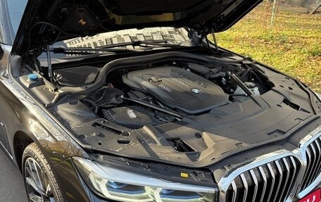 BMW 7 серия, 2019 год, 5 780 000 рублей, 13 фотография