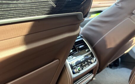 BMW 7 серия, 2019 год, 5 780 000 рублей, 20 фотография
