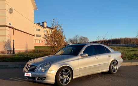 Mercedes-Benz E-Класс, 2002 год, 825 000 рублей, 3 фотография