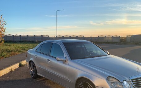 Mercedes-Benz E-Класс, 2002 год, 825 000 рублей, 5 фотография