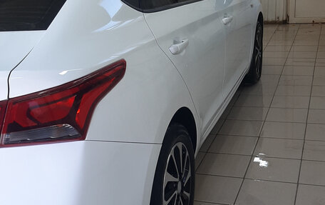 Hyundai Solaris II рестайлинг, 2020 год, 1 300 000 рублей, 4 фотография