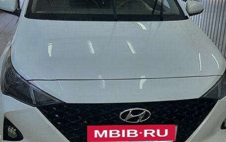 Hyundai Solaris II рестайлинг, 2020 год, 1 300 000 рублей, 19 фотография