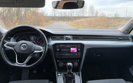 Volkswagen Passat B8 рестайлинг, 2020 год, 1 675 000 рублей, 10 фотография