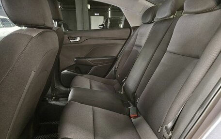 Hyundai Solaris II рестайлинг, 2017 год, 990 000 рублей, 12 фотография