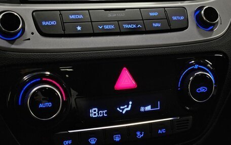 Hyundai Solaris II рестайлинг, 2017 год, 990 000 рублей, 17 фотография