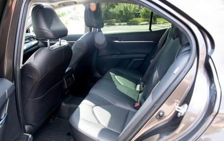 Toyota Camry, 2022 год, 5 500 000 рублей, 14 фотография