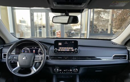 Mitsubishi Outlander, 2023 год, 3 849 000 рублей, 12 фотография