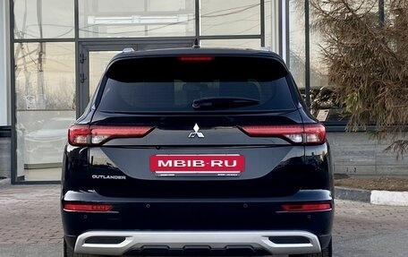 Mitsubishi Outlander, 2023 год, 3 849 000 рублей, 6 фотография