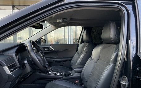 Mitsubishi Outlander, 2023 год, 3 849 000 рублей, 23 фотография