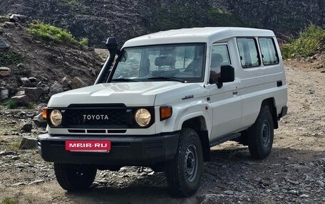 Toyota Land Cruiser 70, 2025 год, 8 930 000 рублей, 11 фотография