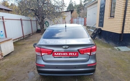 KIA Rio III рестайлинг, 2015 год, 750 000 рублей, 4 фотография