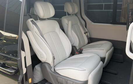 Hyundai Staria, 2022 год, 4 800 000 рублей, 5 фотография