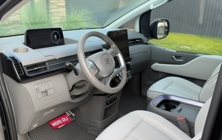 Hyundai Staria, 2022 год, 4 800 000 рублей, 2 фотография