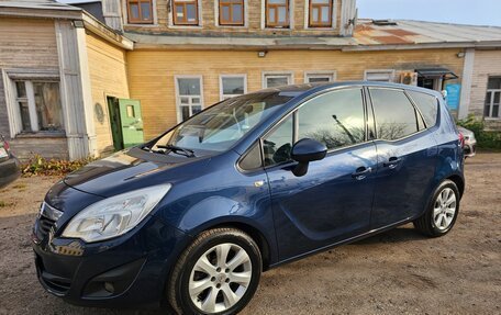 Opel Meriva, 2011 год, 520 000 рублей, 2 фотография