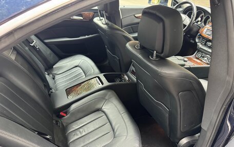 Mercedes-Benz CLS, 2011 год, 1 950 000 рублей, 10 фотография