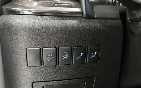 Toyota Alphard III, 2019 год, 5 500 000 рублей, 20 фотография