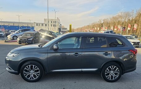 Mitsubishi Outlander III рестайлинг 3, 2017 год, 1 639 995 рублей, 4 фотография