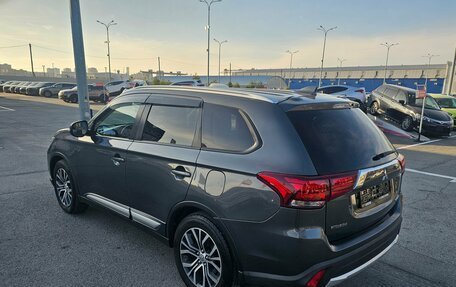 Mitsubishi Outlander III рестайлинг 3, 2017 год, 1 639 995 рублей, 5 фотография