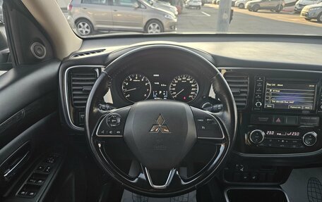 Mitsubishi Outlander III рестайлинг 3, 2017 год, 1 639 995 рублей, 15 фотография