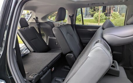 Toyota Highlander, 2026 год, 5 390 000 рублей, 20 фотография