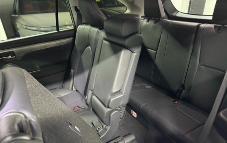 Toyota Highlander, 2026 год, 5 390 000 рублей, 22 фотография