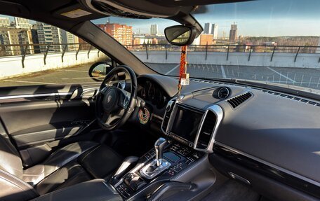 Porsche Cayenne III, 2010 год, 2 470 000 рублей, 15 фотография