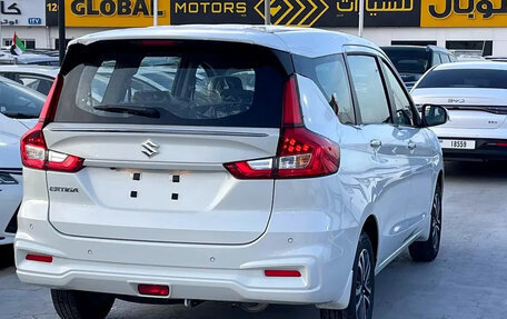 Suzuki Ertiga II, 2026 год, 2 105 000 рублей, 7 фотография