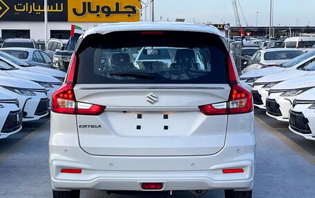 Suzuki Ertiga II, 2026 год, 2 105 000 рублей, 6 фотография