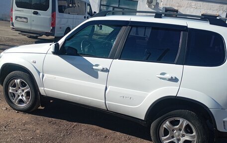 Chevrolet Niva I рестайлинг, 2012 год, 400 000 рублей, 2 фотография