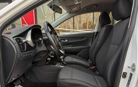KIA Rio IV, 2021 год, 1 319 000 рублей, 8 фотография