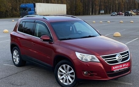 Volkswagen Tiguan I, 2011 год, 850 000 рублей, 2 фотография