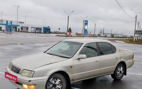 Toyota Camry V40, 1996 год, 250 000 рублей, 3 фотография