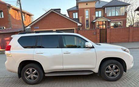 Toyota Land Cruiser Prado 150 рестайлинг, 2011 год, 2 150 000 рублей, 4 фотография