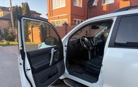 Toyota Land Cruiser Prado 150 рестайлинг, 2011 год, 2 150 000 рублей, 7 фотография