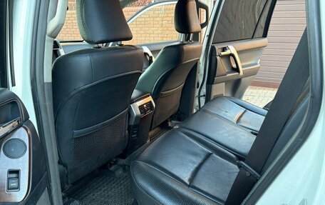 Toyota Land Cruiser Prado 150 рестайлинг, 2011 год, 2 150 000 рублей, 14 фотография
