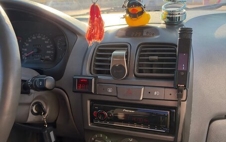 Hyundai Accent II, 2003 год, 270 000 рублей, 18 фотография
