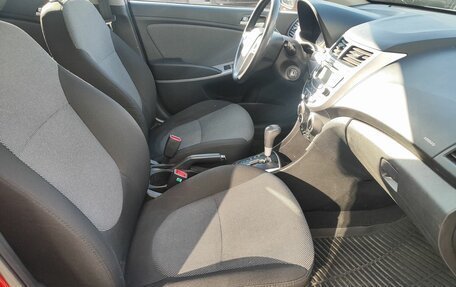 Hyundai Solaris II рестайлинг, 2013 год, 819 000 рублей, 9 фотография