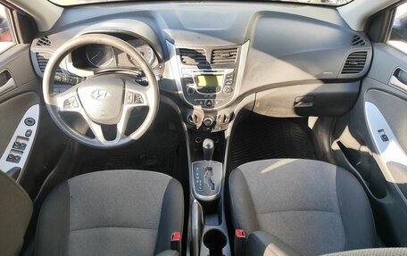 Hyundai Solaris II рестайлинг, 2013 год, 819 000 рублей, 10 фотография