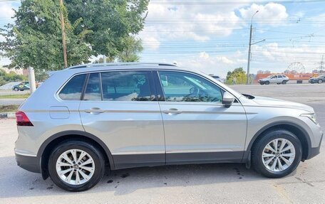 Volkswagen Tiguan II, 2022 год, 2 920 000 рублей, 6 фотография