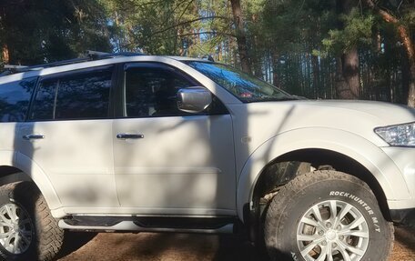 Mitsubishi Pajero Sport II рестайлинг, 2013 год, 1 800 000 рублей, 8 фотография