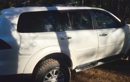 Mitsubishi Pajero Sport II рестайлинг, 2013 год, 1 800 000 рублей, 4 фотография