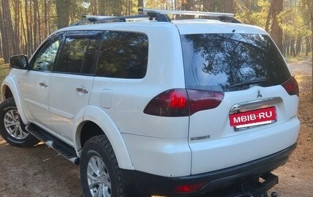 Mitsubishi Pajero Sport II рестайлинг, 2013 год, 1 800 000 рублей, 3 фотография